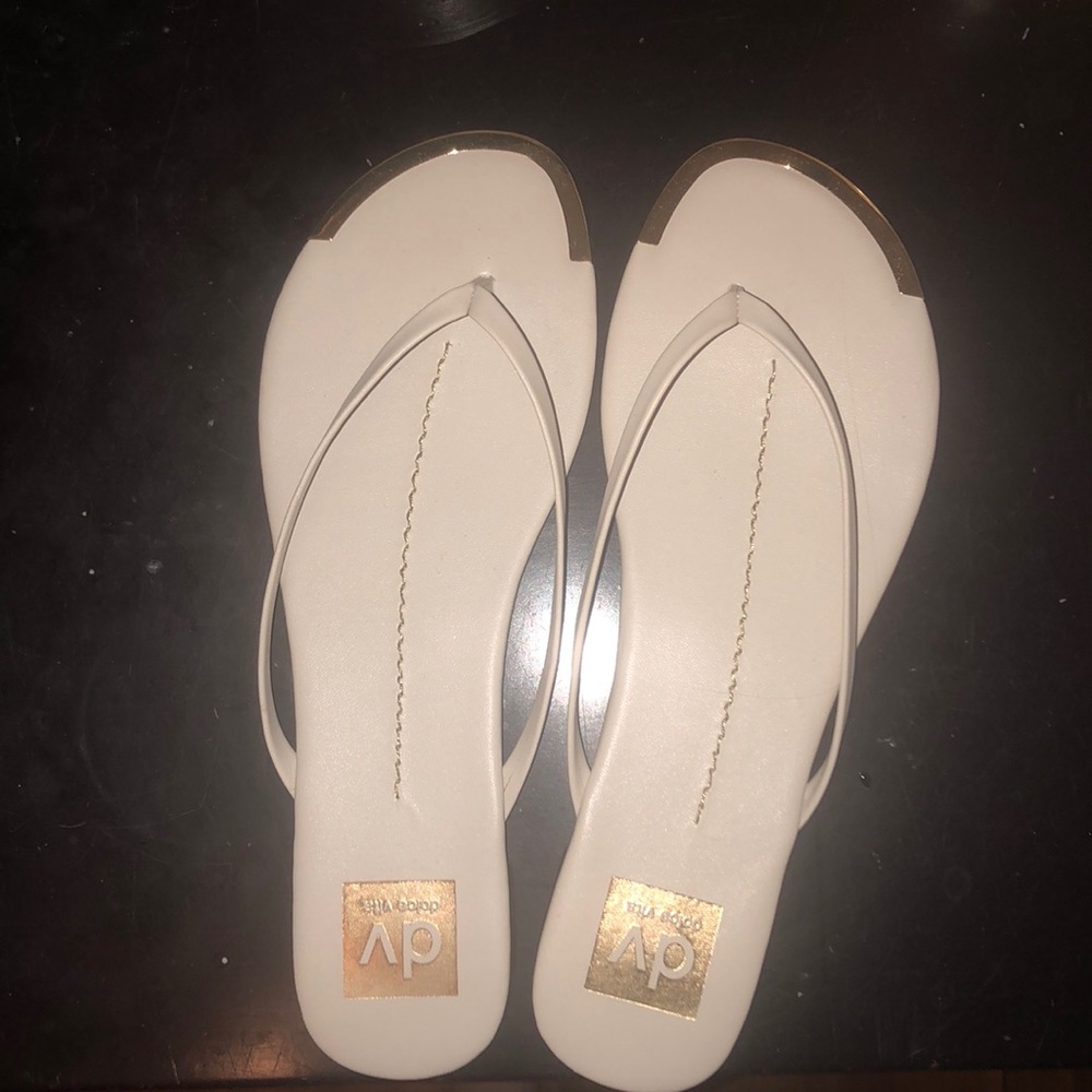 Worn Once Dolce Vita Flip Flop Sandals - Picture 2 of 3